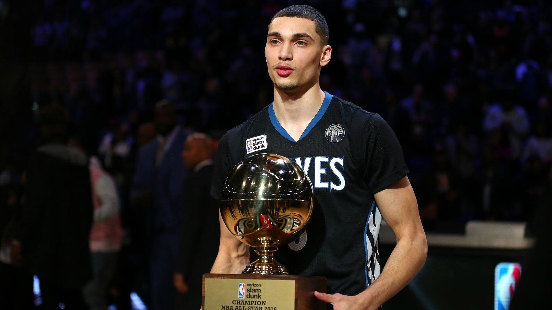 联盟年度最佳进步球员奖花落他家，社媒祝贺不断，年度最佳进球奖叫什么